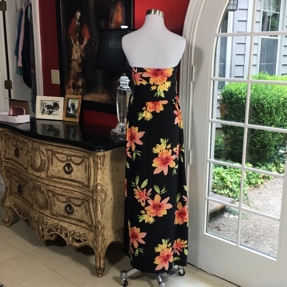 DONATED!  Strapless Maternity Maxi Dress Floral Medium NWOT! - Picture 5 of 7
